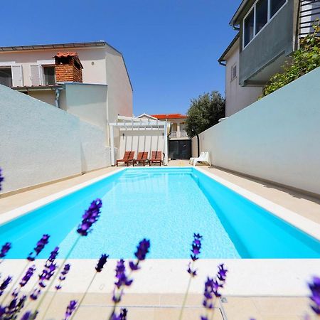 Villa Klaudia With Pool Задар Экстерьер фото